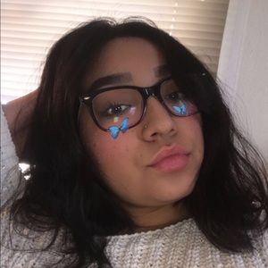 Meet your Posher, Danyela